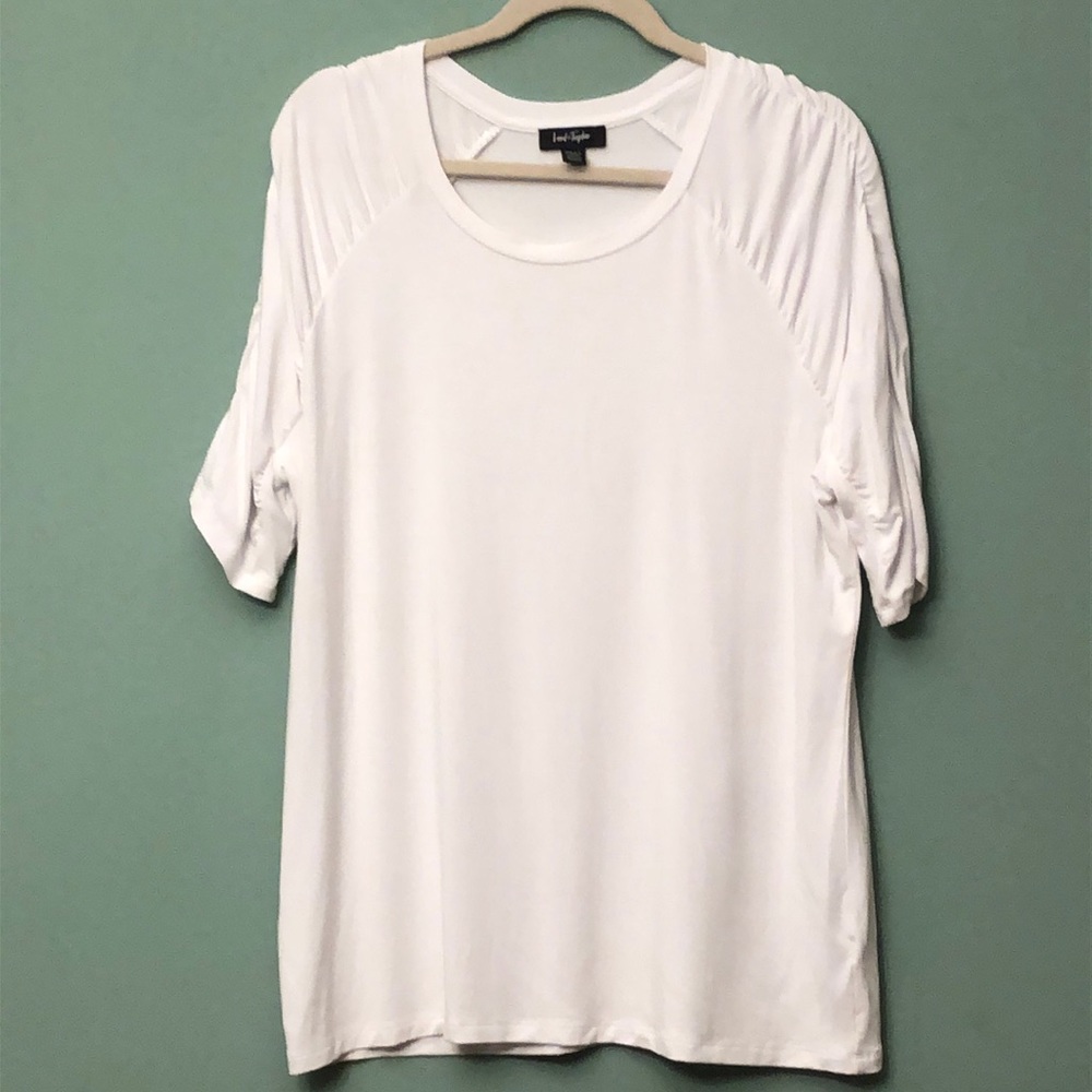 🌸SALE🌸 Lord & Taylor white scrunched sleeve shirt size X-Large